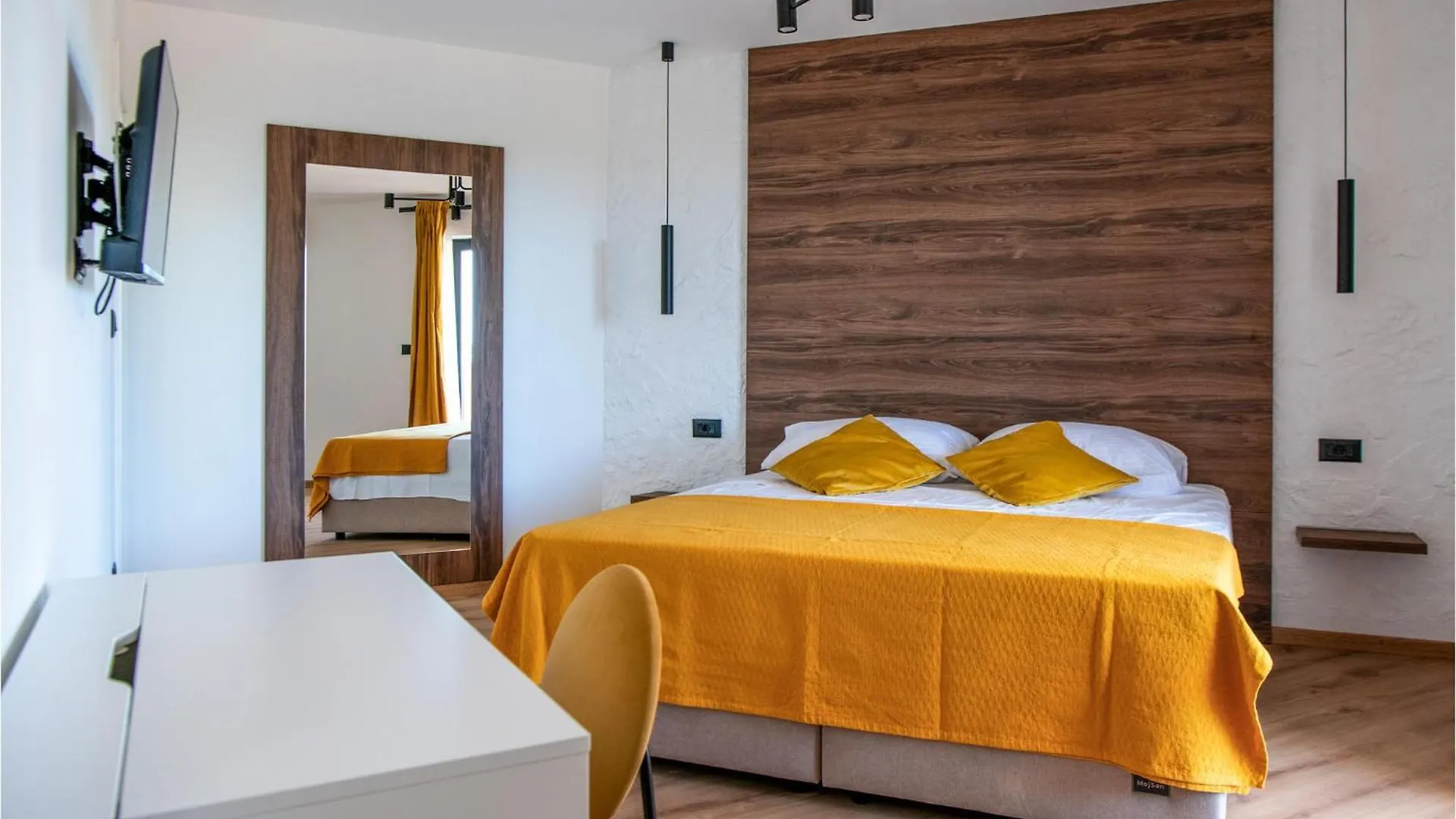 בית נופש Barbici Amazing Home In Bartici With Wifi